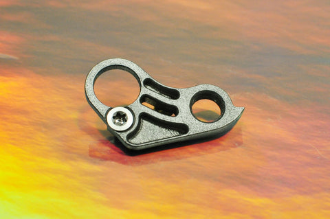 Derailleur hanger